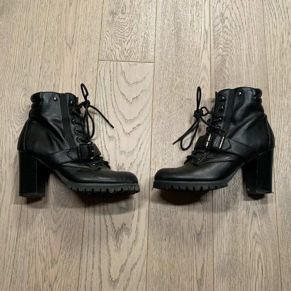 Simply Vera black heeled lace up boots - Picture 3 of 7